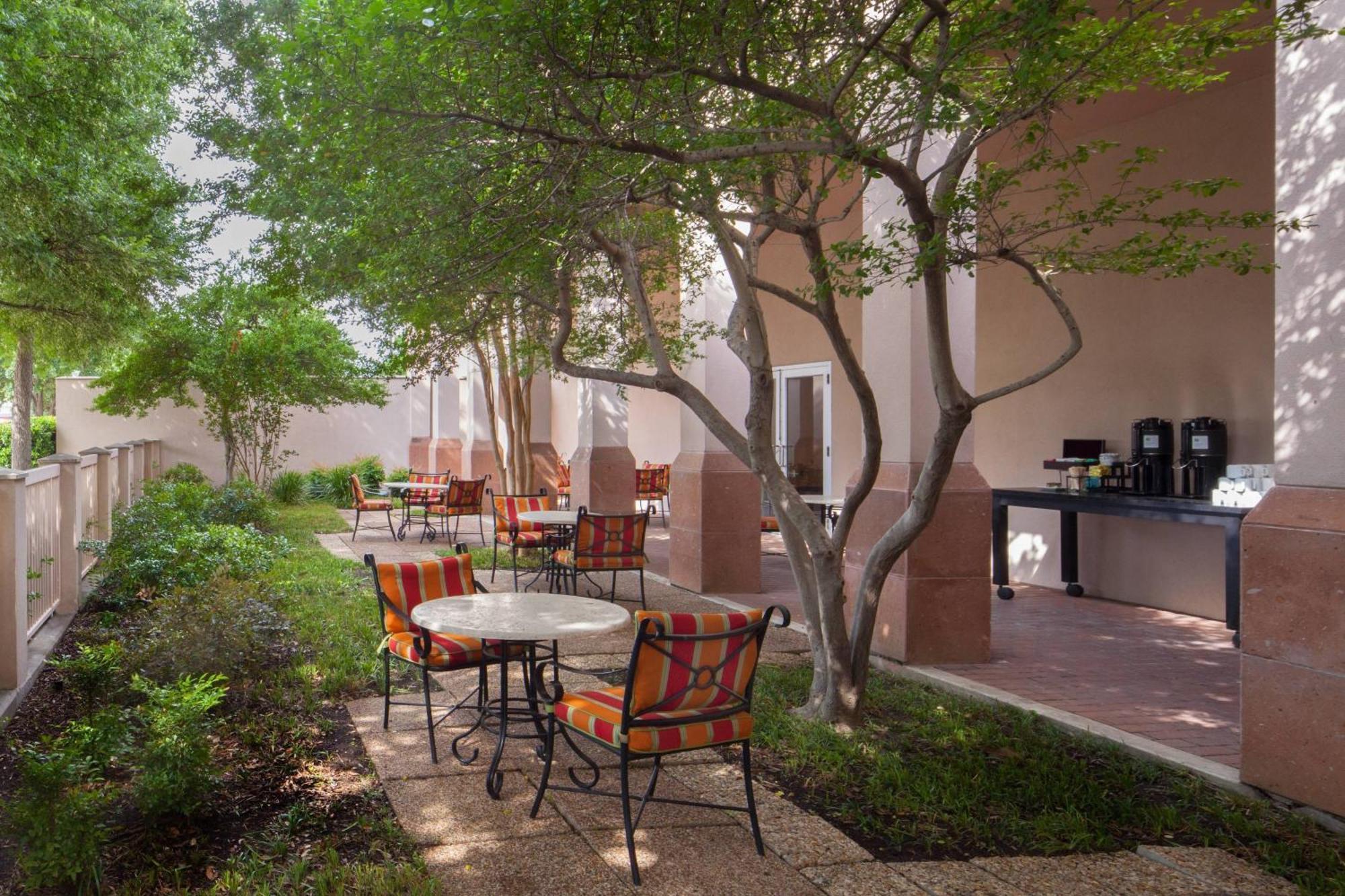 Dallas Marriott Suites Medical/Market Center Exteriér fotografie